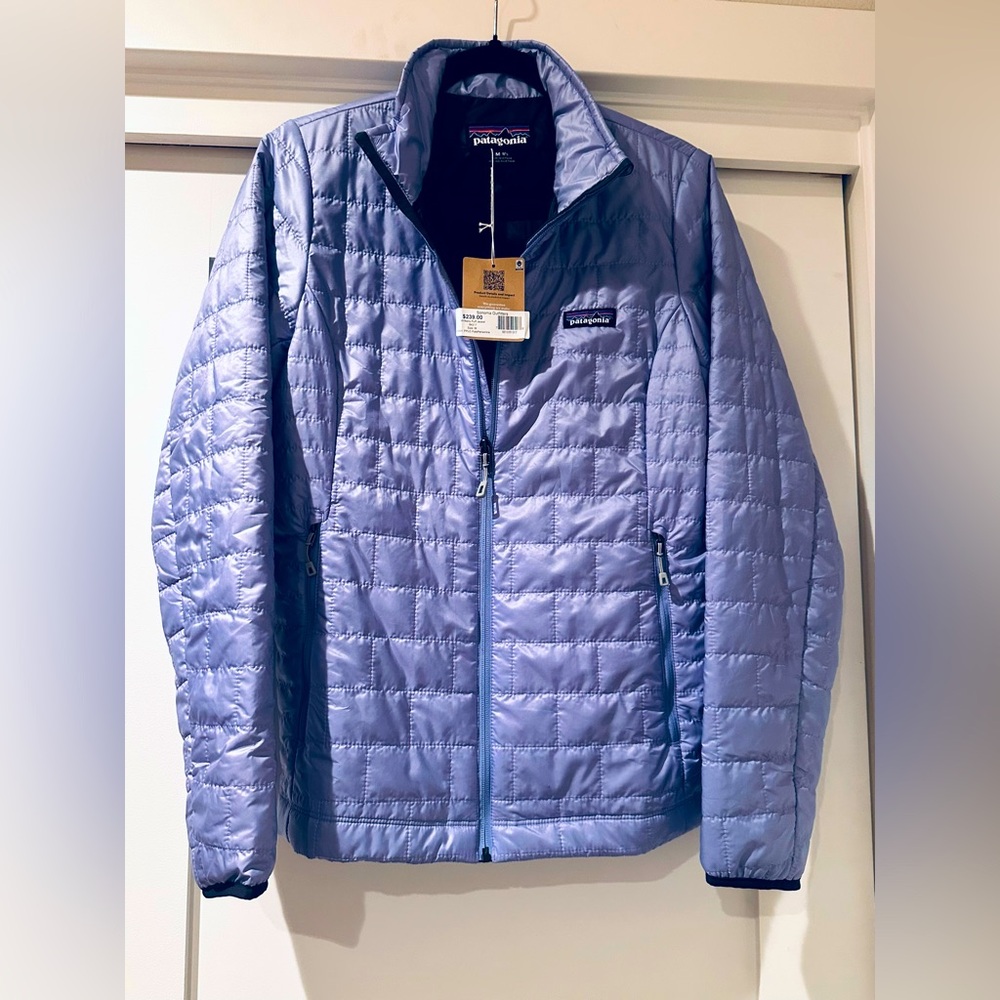 NWT Medium Women’s Patagonia Nano Puff Jacket in Pale Periwinkle